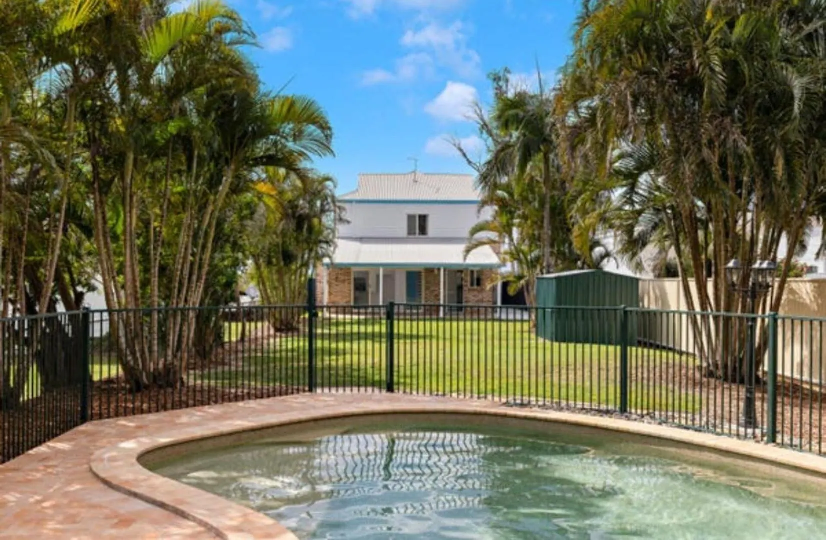 Holiday home Thorneside Seaside Dream Home Near The Blue Sea Birkdale Australia